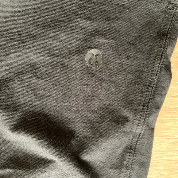 Lululemon Athletica Woman’s Size 8 Tank Top - Picture 6 of 8